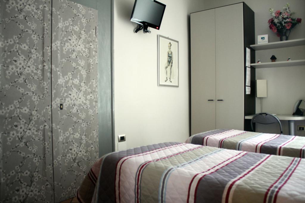 B&B Napoli Plebiscito Habitación foto