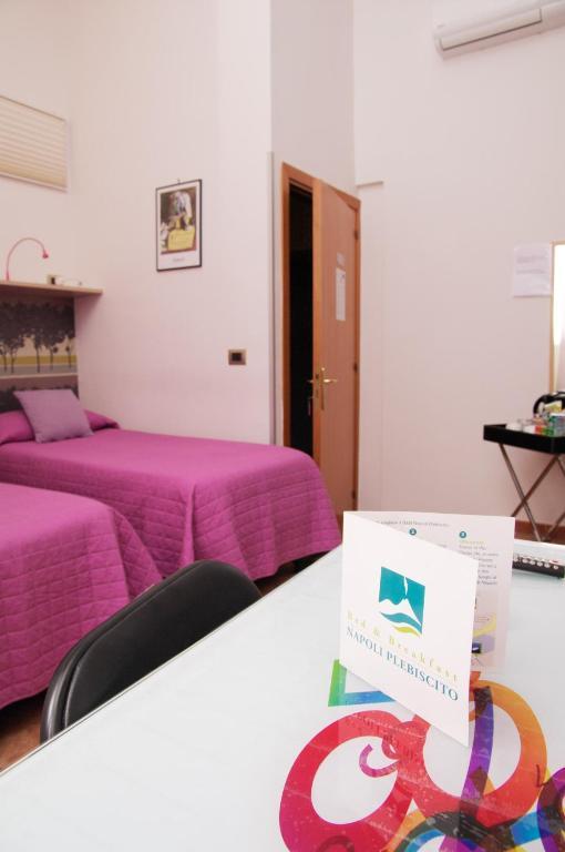 B&B Napoli Plebiscito Habitación foto
